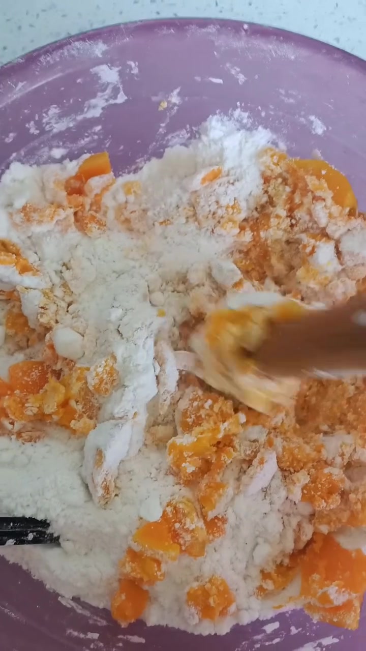 糊好红薯倒姜米面捞年糕焦黄超黄