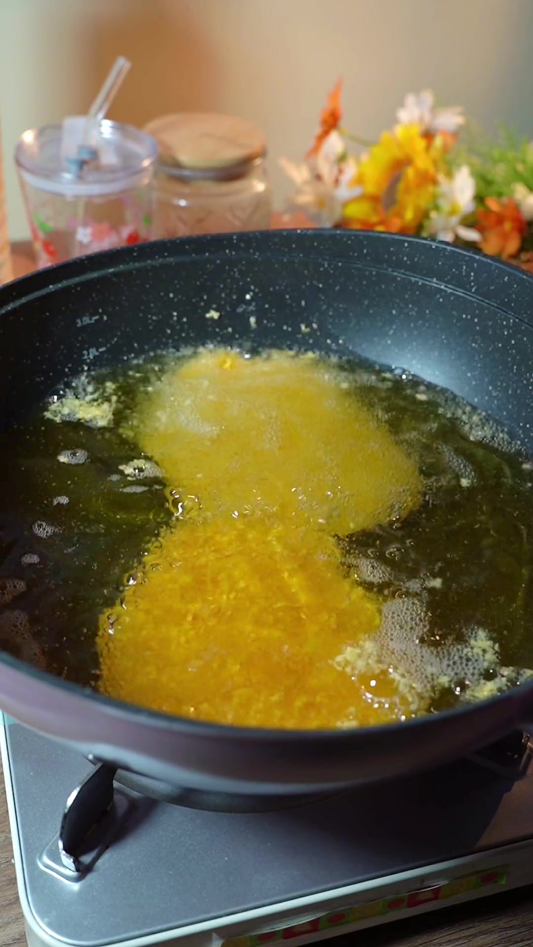 校门口美食诱人,自制鸡胸肉成本仅几块钱