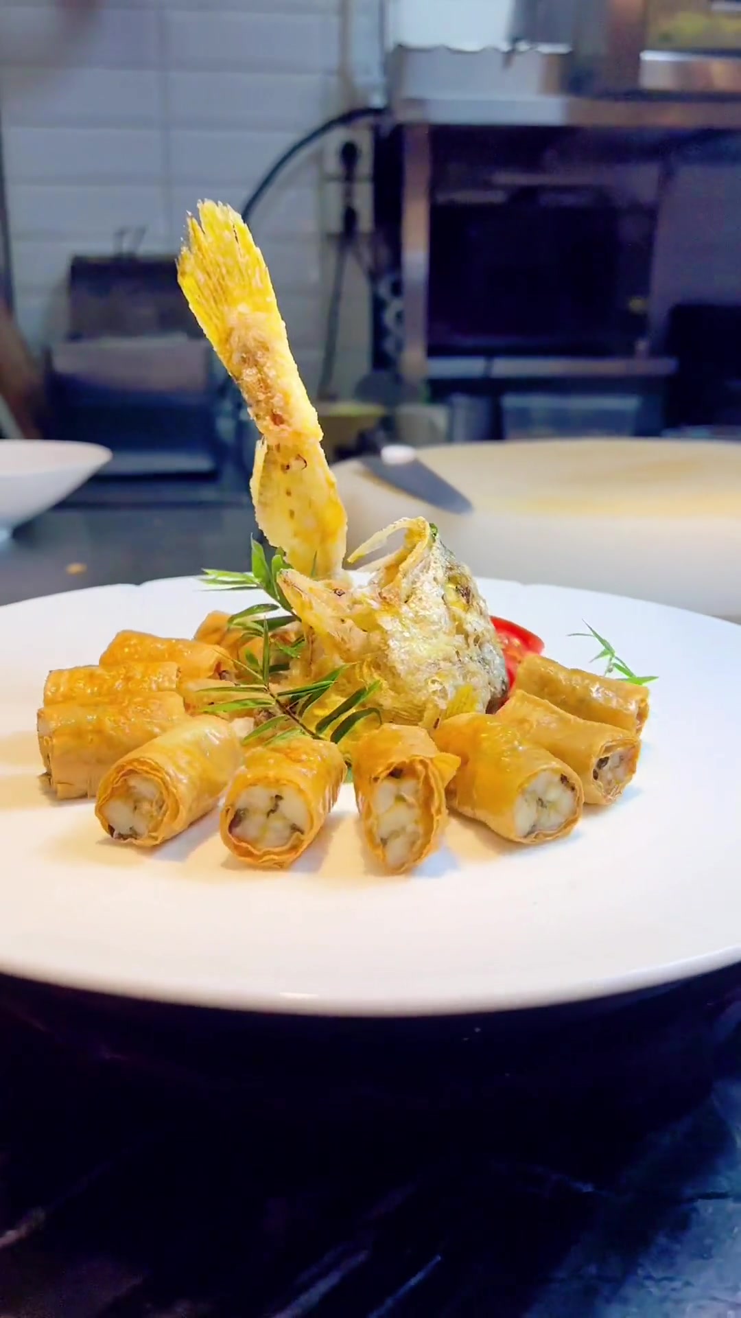 江南名菜,杭州的卷鸡,宁波的黄鱼卷,传承