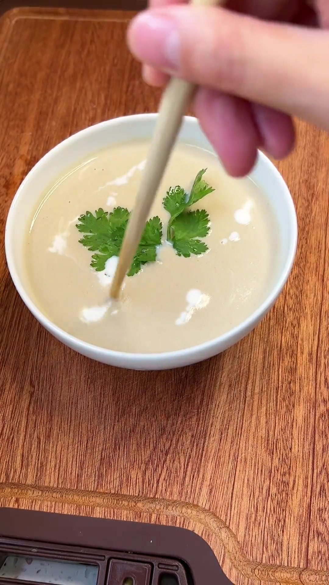 很多不喜欢吃蔬菜的宝宝看过来！各种蔬菜搭配做成西式餐厅浓汤，每一款都是特别好喝！