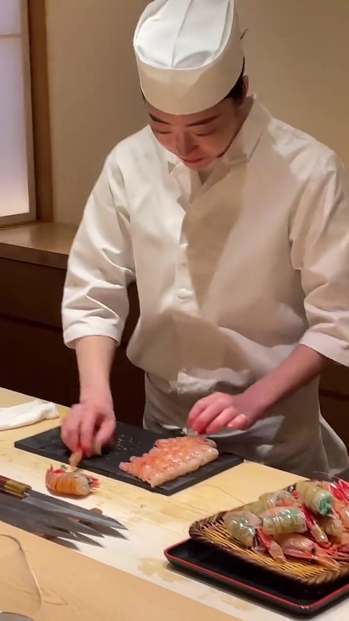 这也许是最好吃的虾,牡丹虾是高档海虾,盛产于加拿大、俄罗斯、日本、朝鲜等海域深水区域