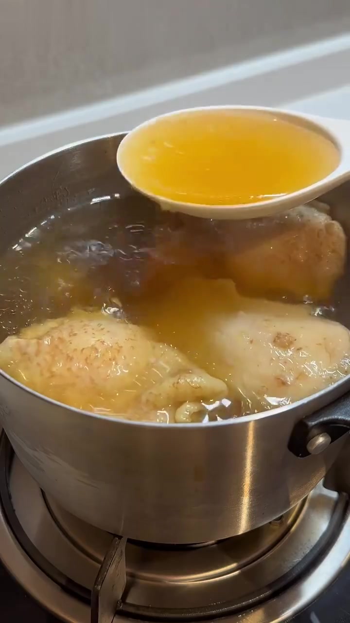 晚餐吃什么？好吃到爆的简易版海南鸡饭！