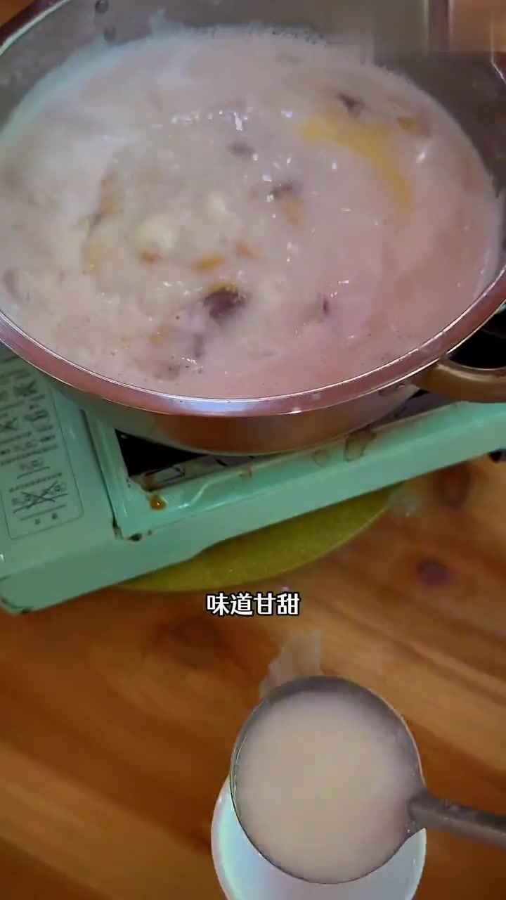 椰奶鸡味道迷人，海南鸡饭别要阉鸡，咬不动的~
