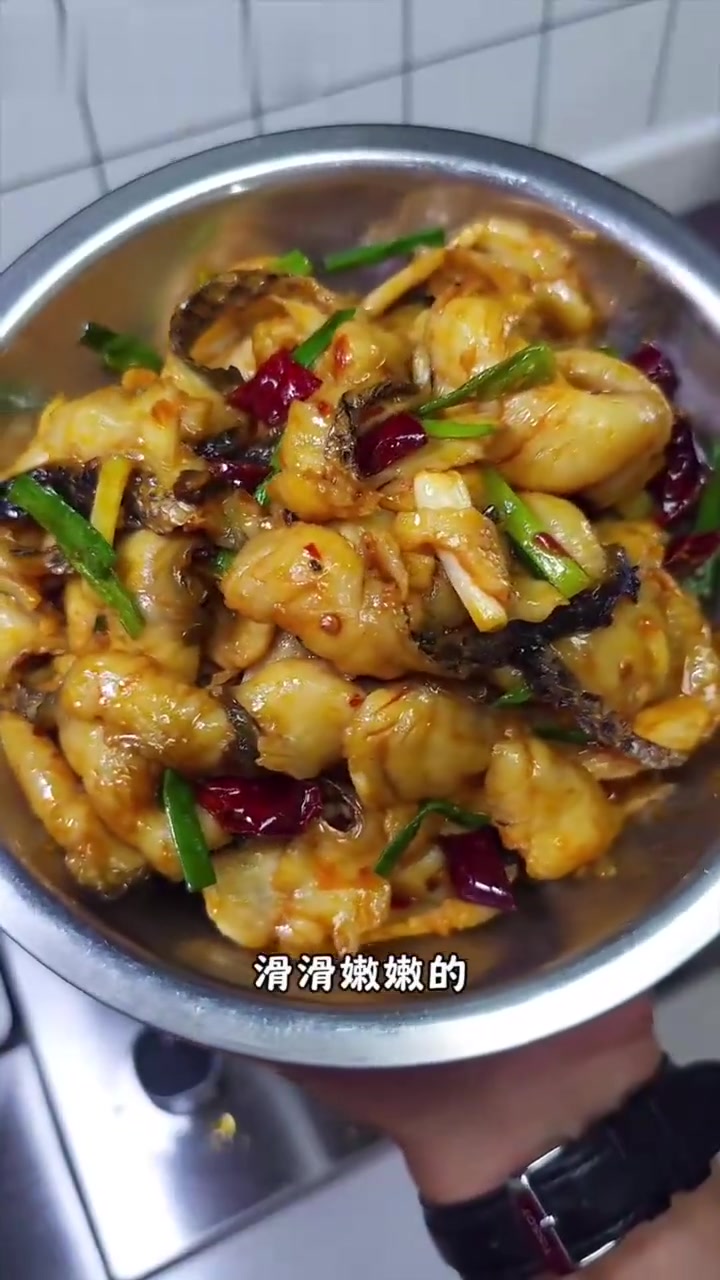 朋友教的干锅鱼片做法香辣入味超简单