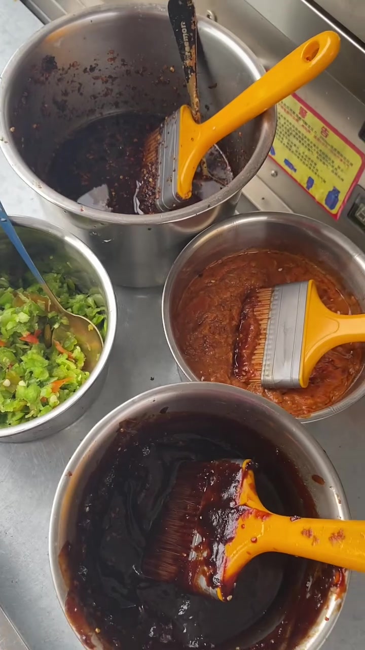 梅干菜扣肉饼