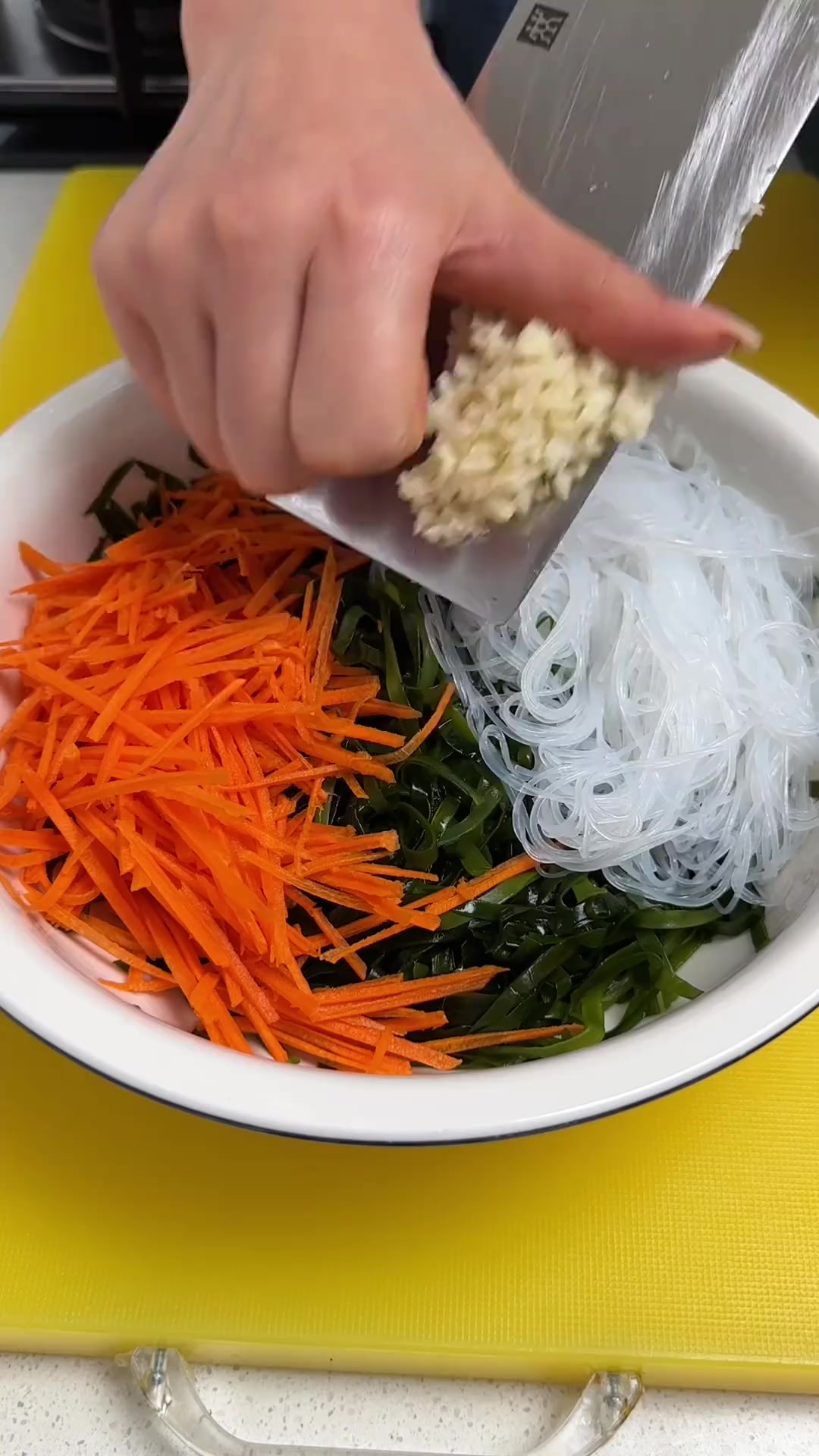 今日份美食,简单又好吃的西红柿鸡蛋拌面