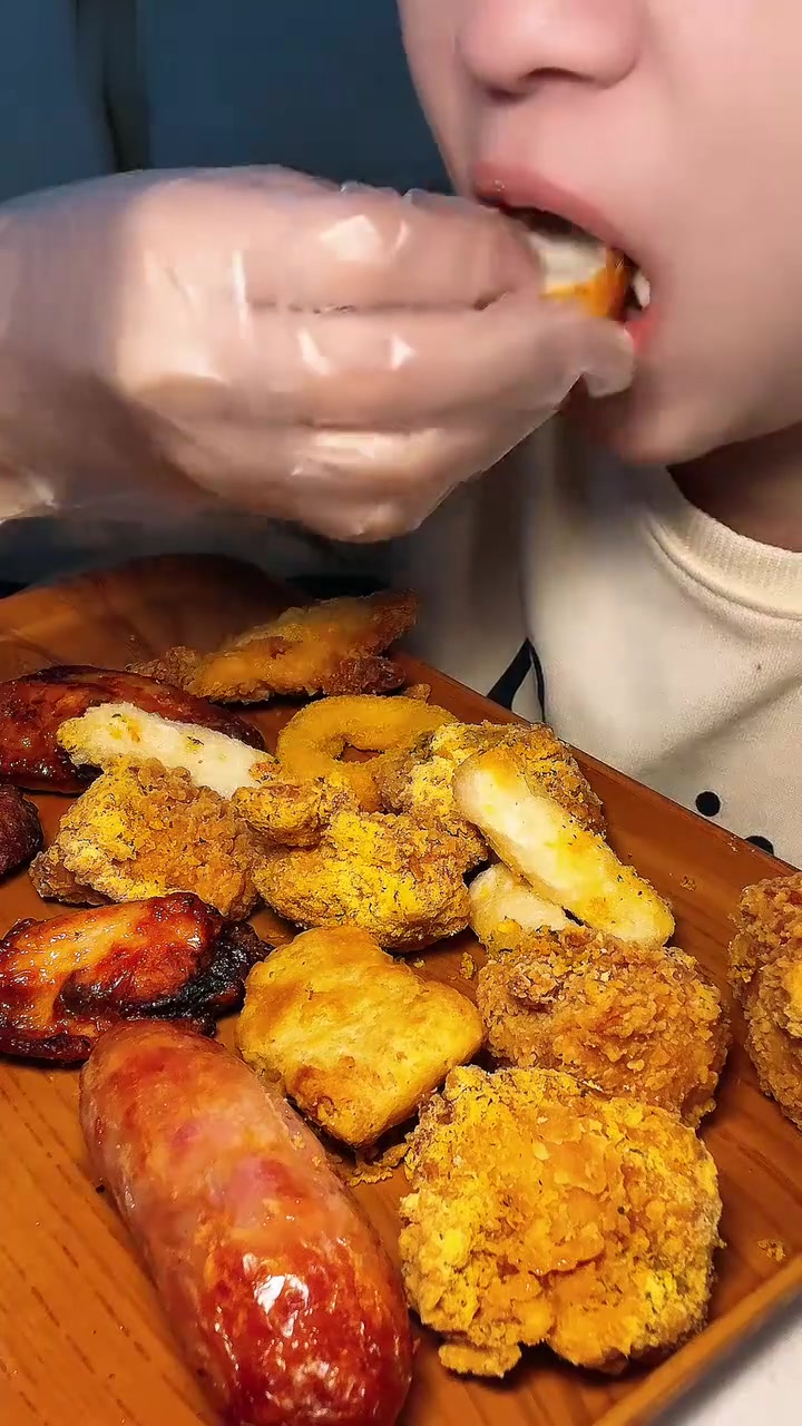 炸鸡拼盘,嘎嘎香,超有食欲!