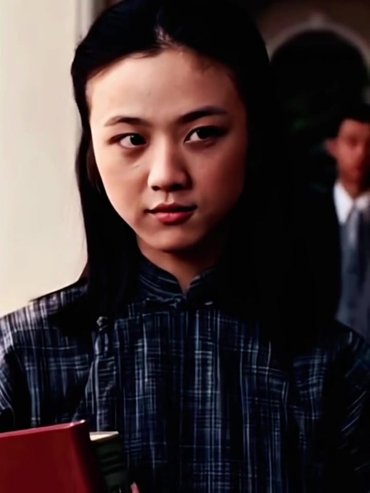 电影精彩片段:汤唯展现盛世容颜