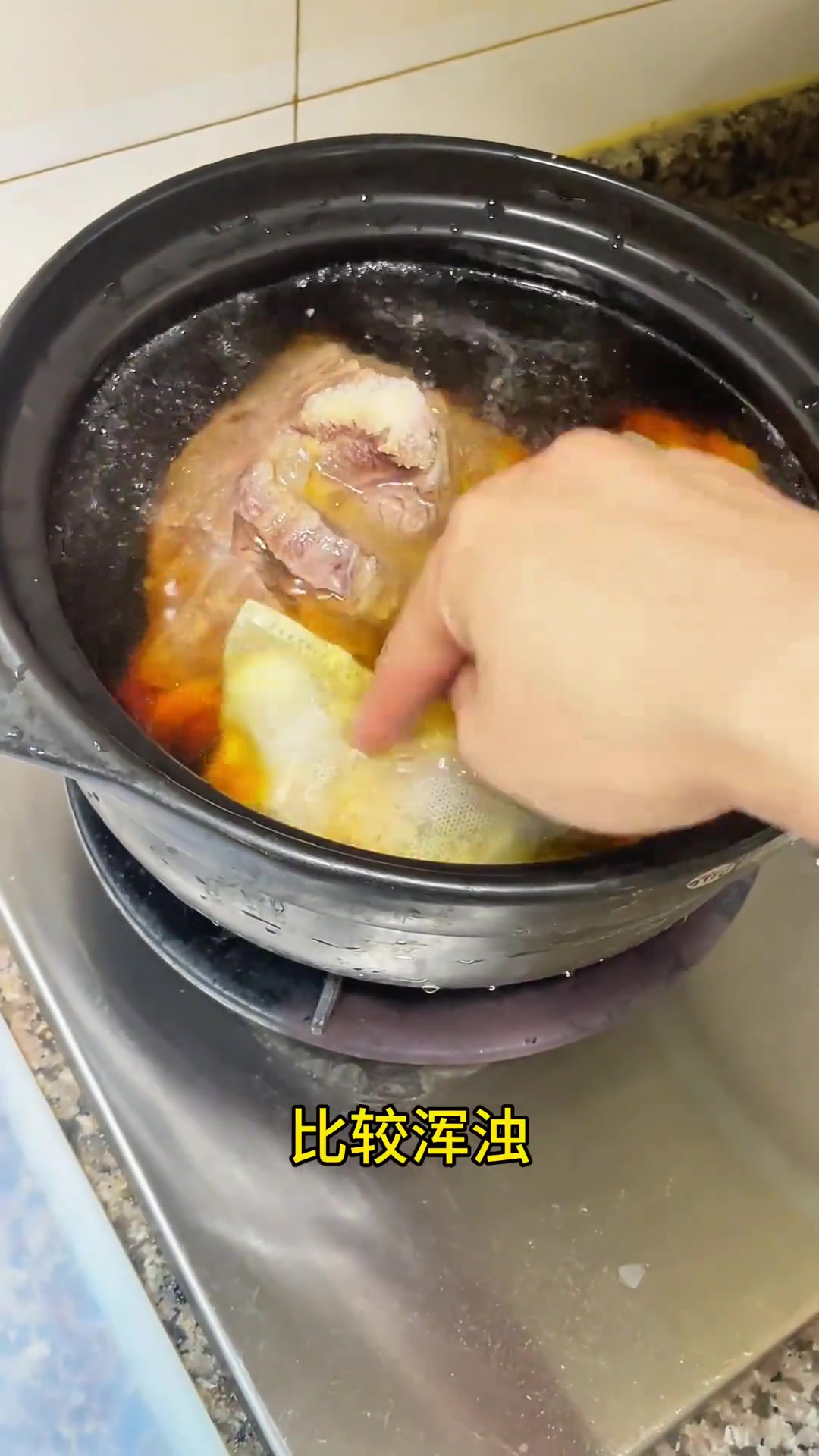 今天必须给大家安利这个兰溪酱牛肉,配料只需要八角,没错,就是八角做出来酱牛肉比三酱牛肉还要