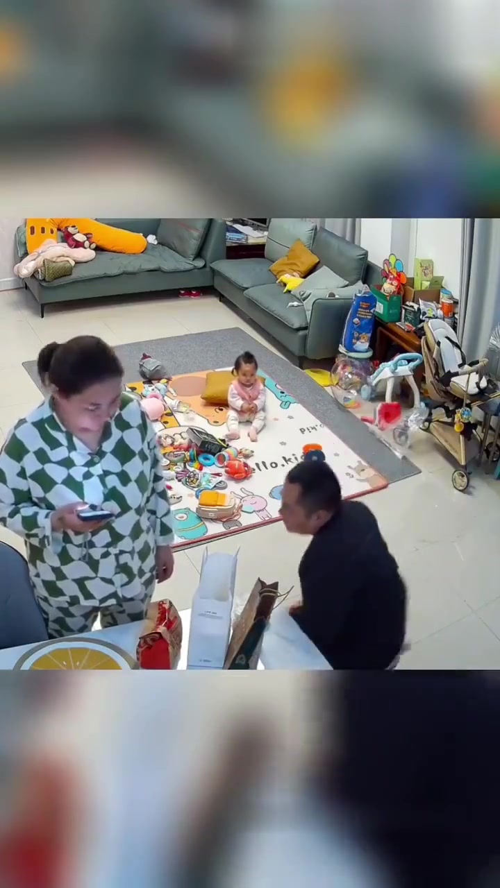 瞬间没脾气了哈哈