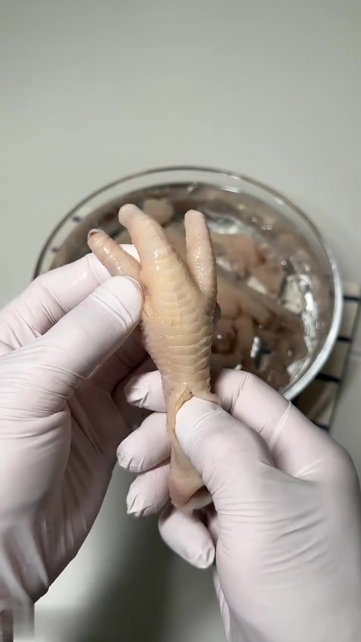 酸辣柠檬无骨鸡爪学会了可以出摊了巨好吃～