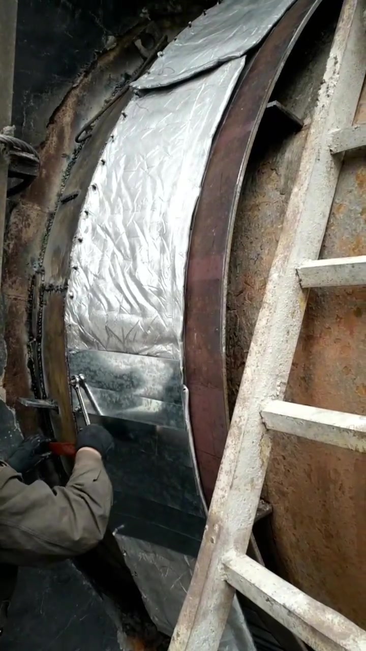 银色密封件水泥回转窑密封新方式 鱼鳞片密封板20片/箱 资质