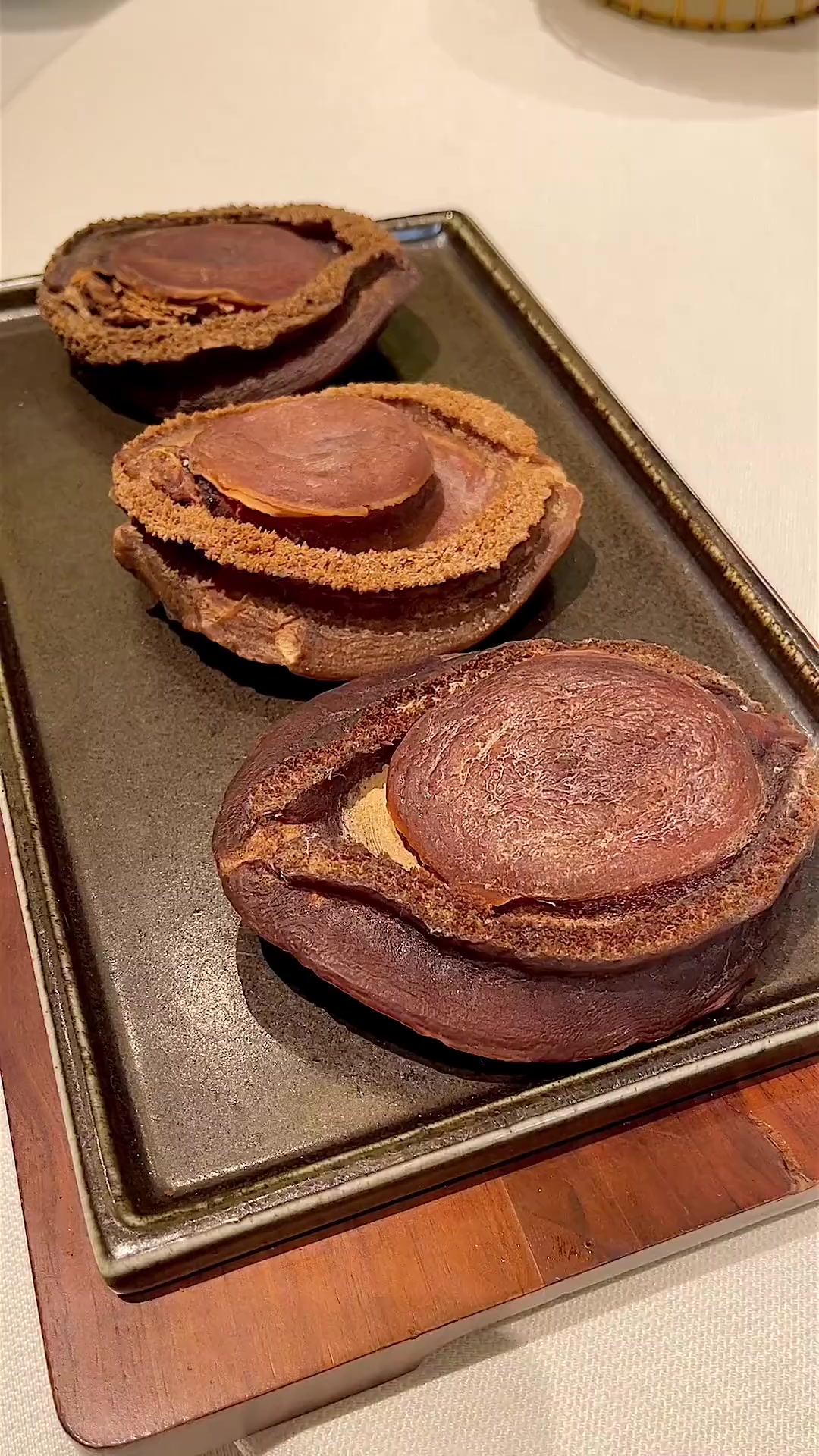 澳洲干鲍澳洲干鲍，配着米饭真过瘾，大LOGO先替你尝尝