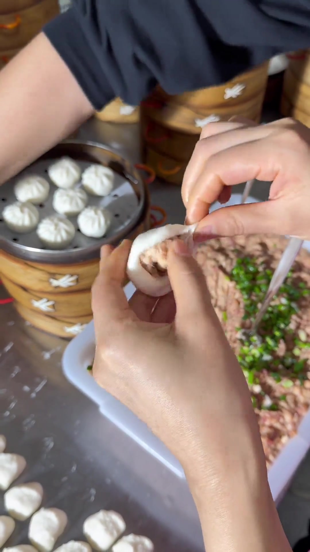 早餐店实拍包子制作过程