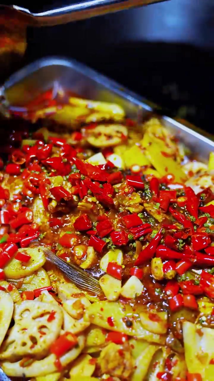 这么大的鱼，一定要用上我家的纯菜籽油做出来才香，才好吃