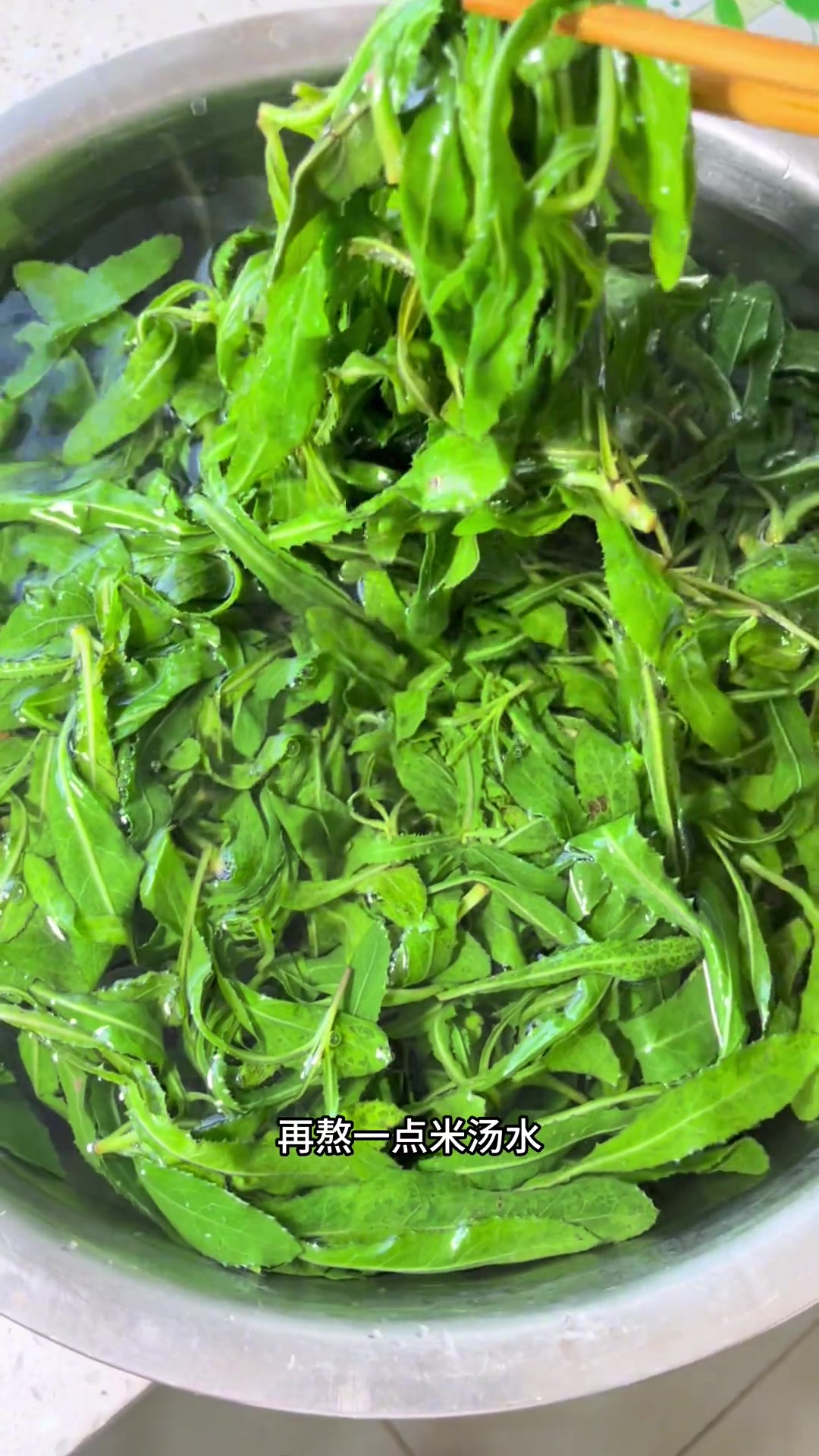 天气热爱吃苦苦菜？家庭版做法超简单快来学