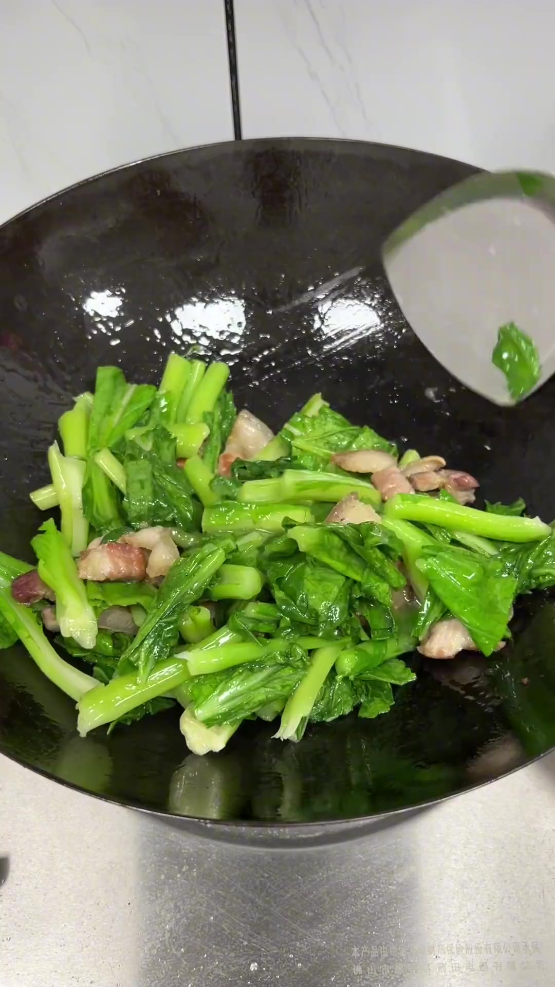 五花肉春菜煲,春菜又软又清爽,五花肉肉香味香