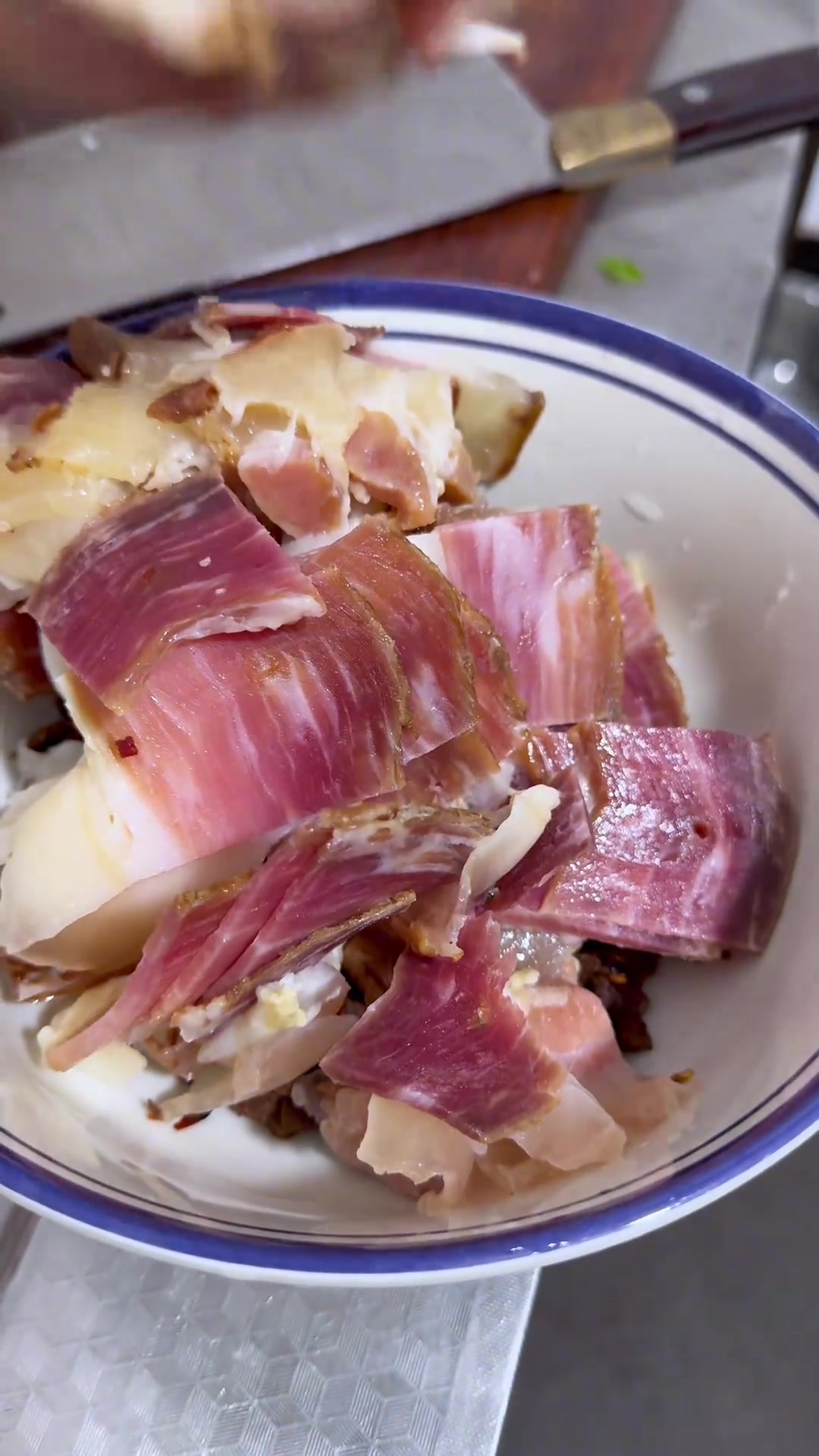 包谷饭配上腊肉菜豆花的含金量、应该只有云贵川渝的兄弟姐妹能懂、真的是太香了