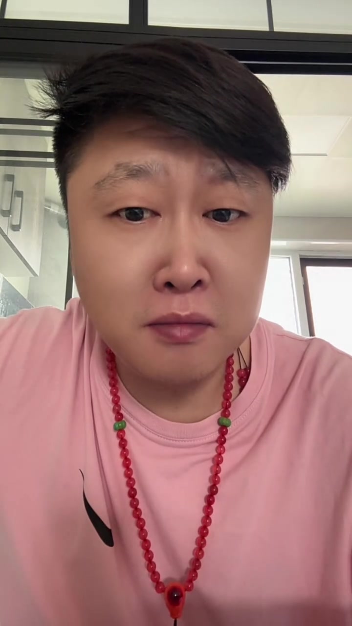 别再歌颂“无意义的苦”了!顺势而为才是清醒 刷到太多“吃苦才会成功”的鸡汤,真的想泼盆冷水