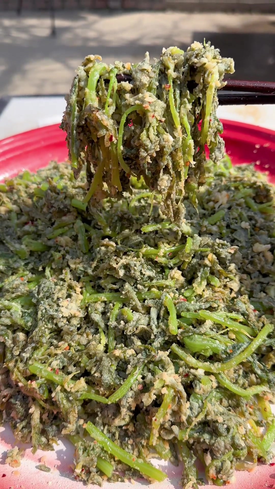 蒸茼蒿家常做法,翠绿不粘不坨,配蒜汁超好吃