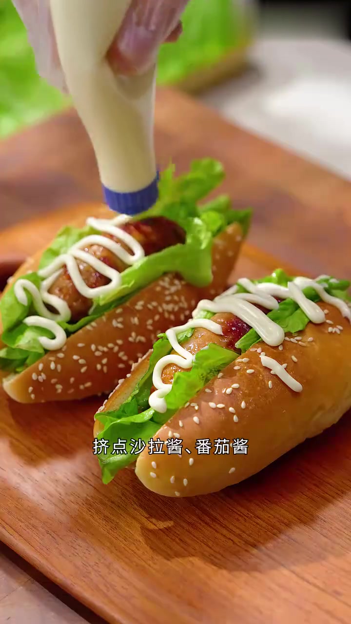 免揉热狗面包,做法超简单,孩子超爱吃!