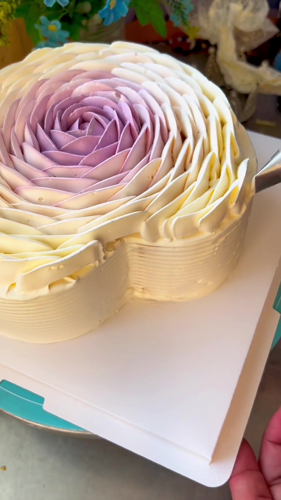 12寸女神节蛋糕这样做你觉得怎么样呢?你猜猜价值多少