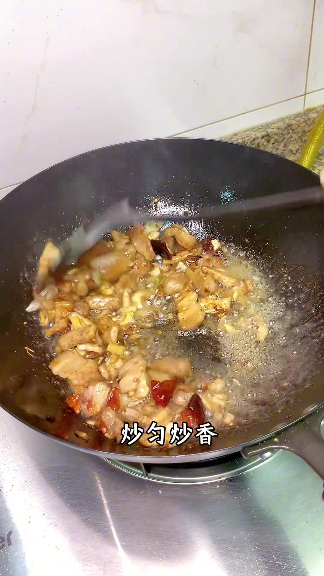 谁知道青椒土豆片炒肉有多下饭!