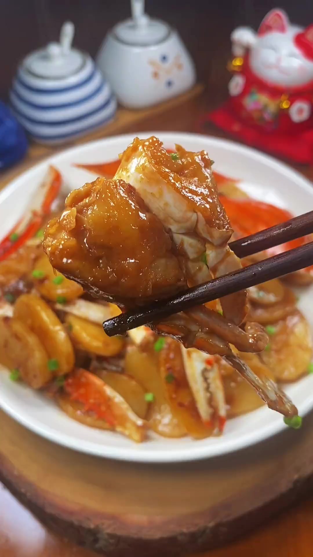 梭子蟹上市季,试试梭子蟹炒年糕,好吃到流口水