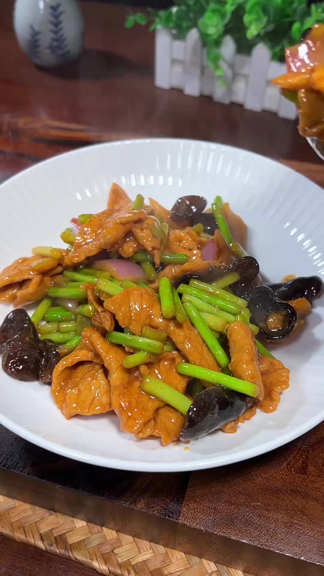 山西名菜过油肉,咸香软嫩,下饭好菜