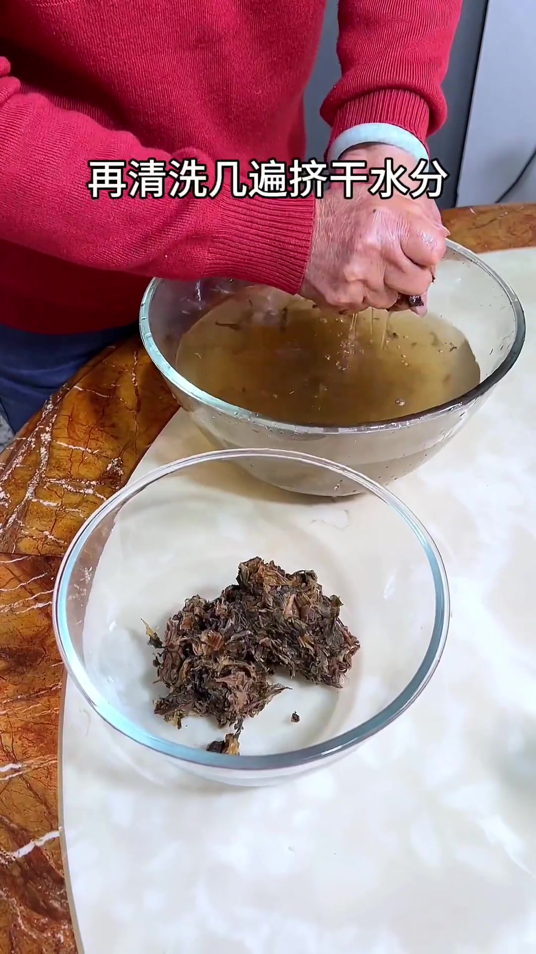 分享梅菜焖五花肉做法,咸香入味,下饭又下粥!