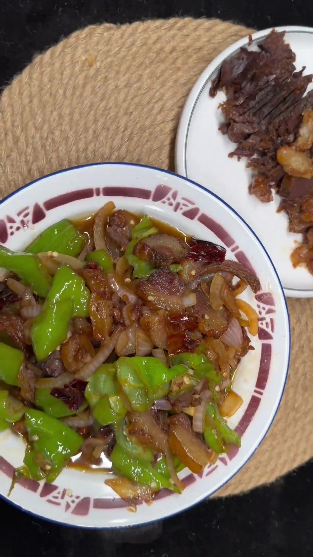 熏马肉来自新疆的一道美食,最近去新疆旅游的可以试一下