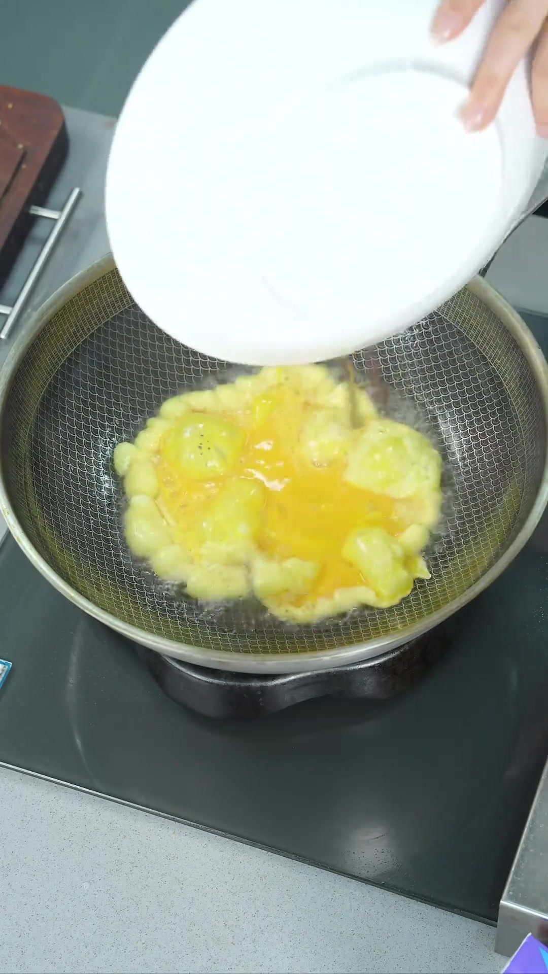 番茄炒蛋，简简单单的家常菜鲜嫩开胃，简单的家常菜，一看就会