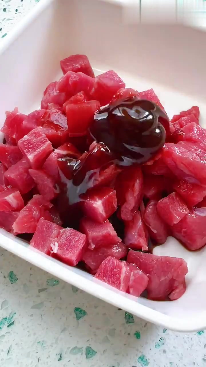 一人食减脂餐:越吃越瘦的洋葱牛肉炒饭