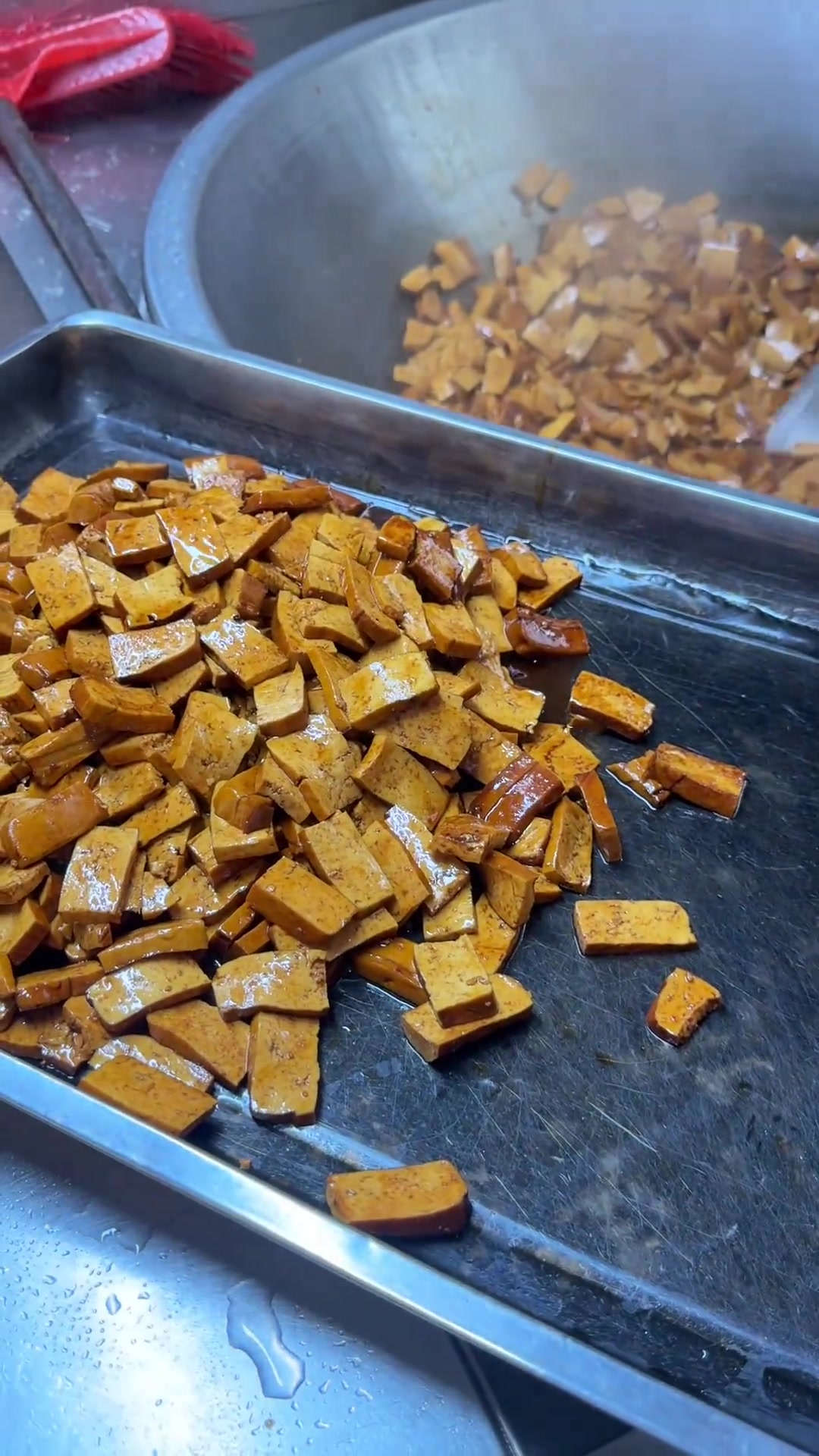 顶班厨师拿手菜!不过水油的洋葱香干炒肉,简单好吃还下饭