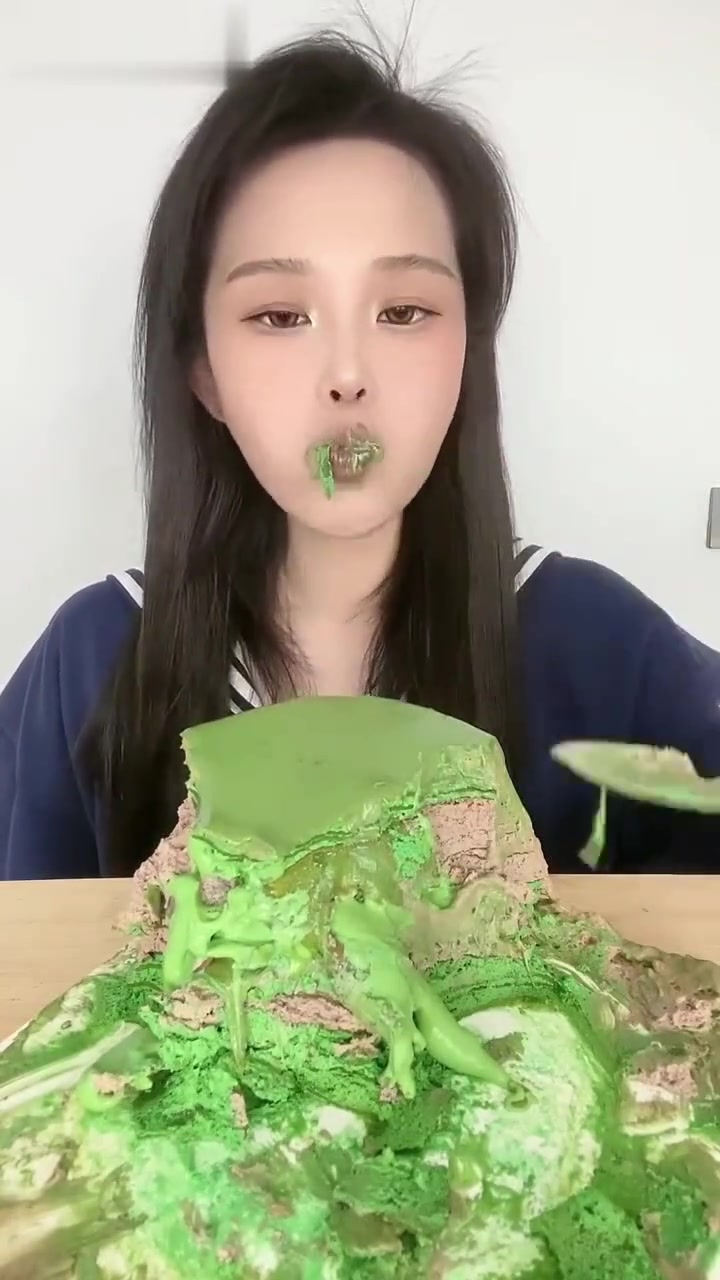 抹茶巧克力千层+无胚奶油蛋糕+罐子甜品