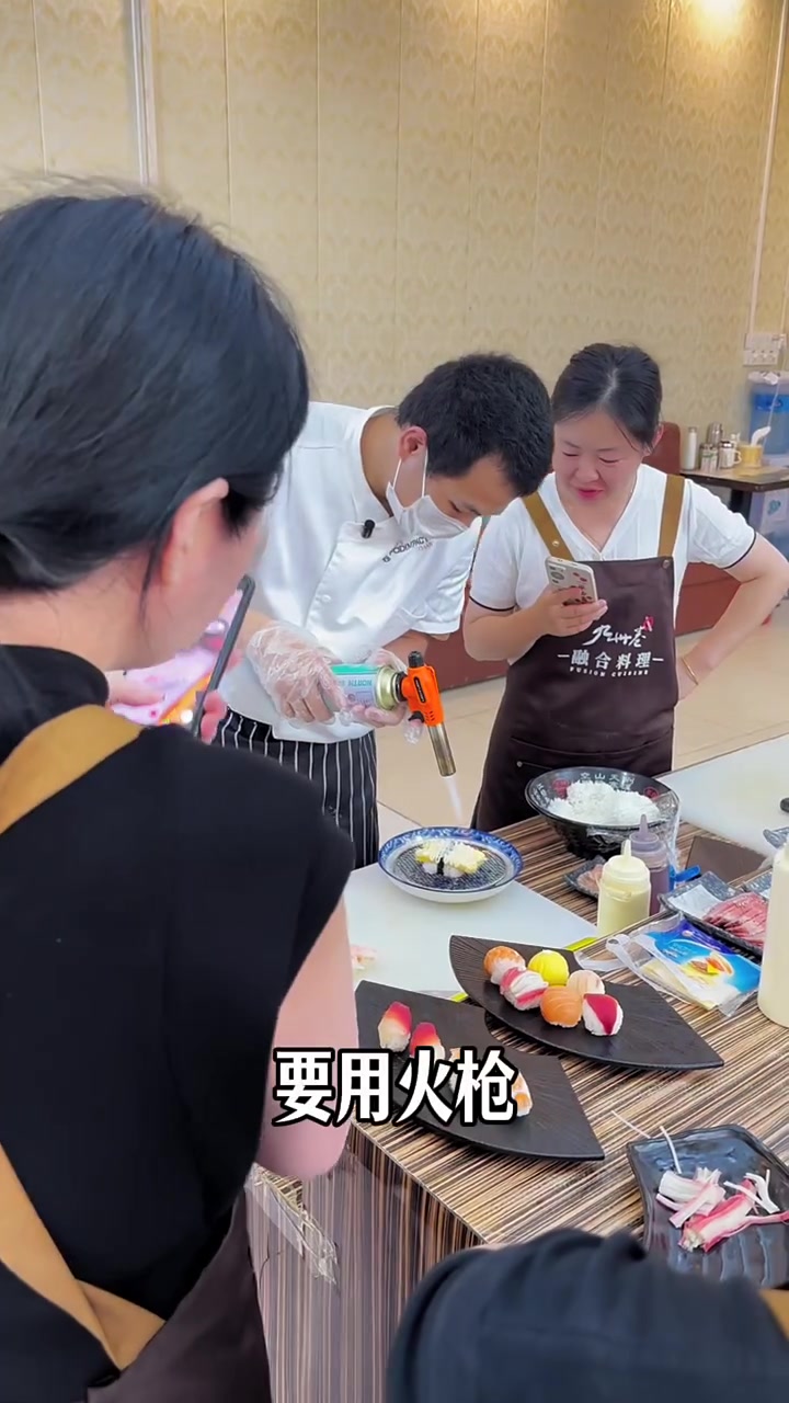 焦糖玉子火炙寿司制作教程