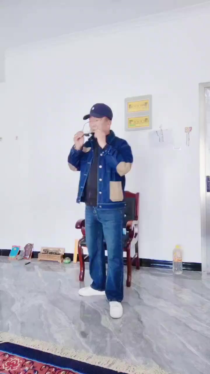 我是铁公鸡,别指望我买单