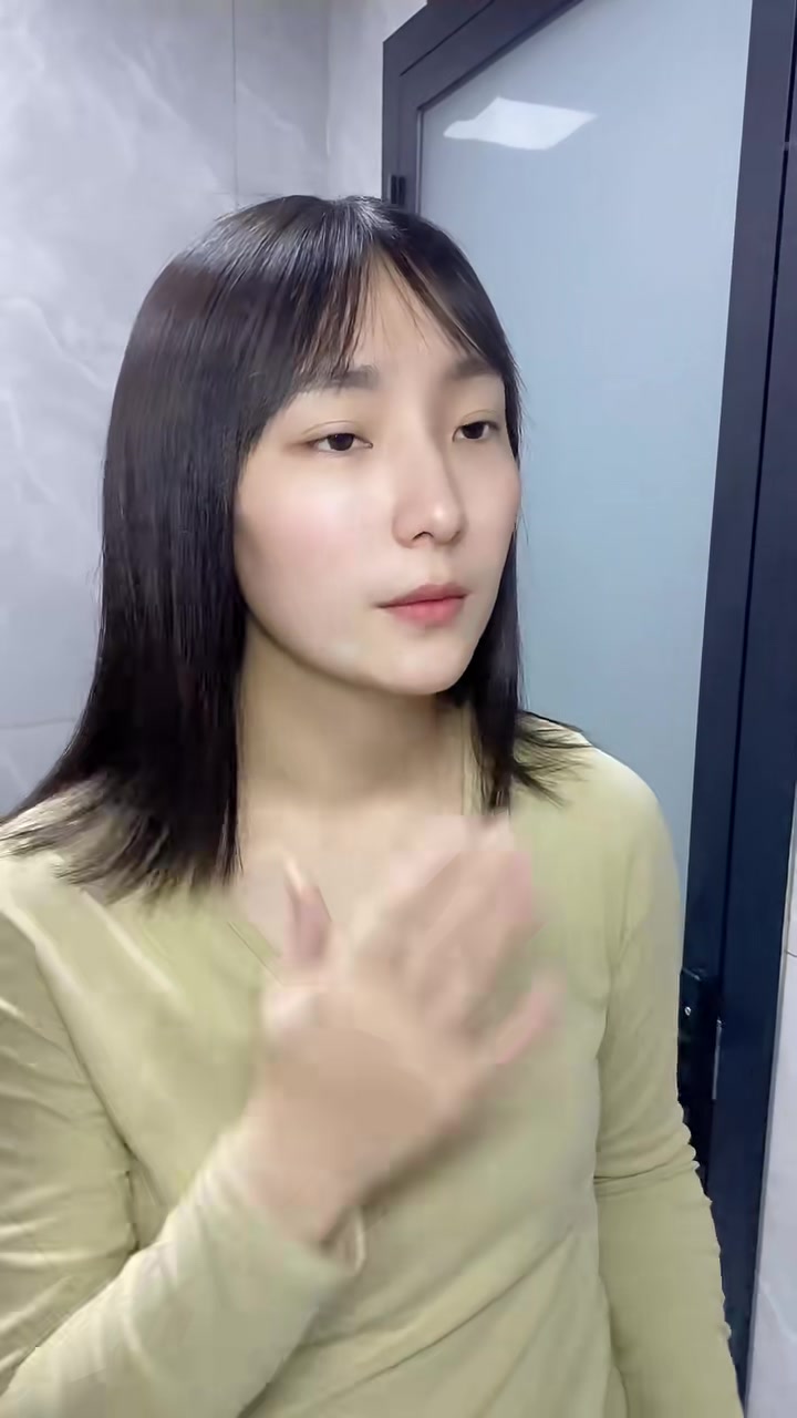 姐妹们，我们来看看二月龄的豚豚睡前都有哪些仪式吧！