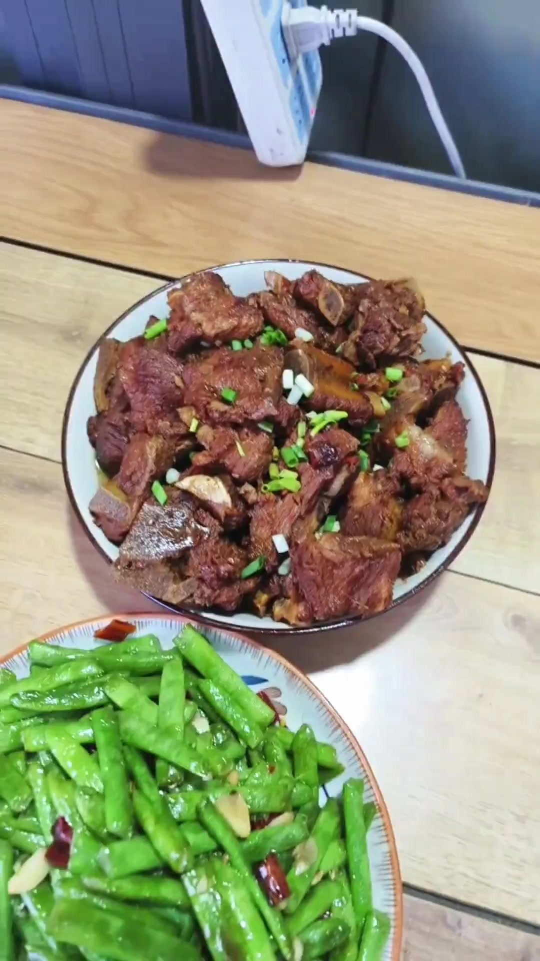 小厨娘的家常版小锅菜做的虽没有那么精致,但也还过的去吧!