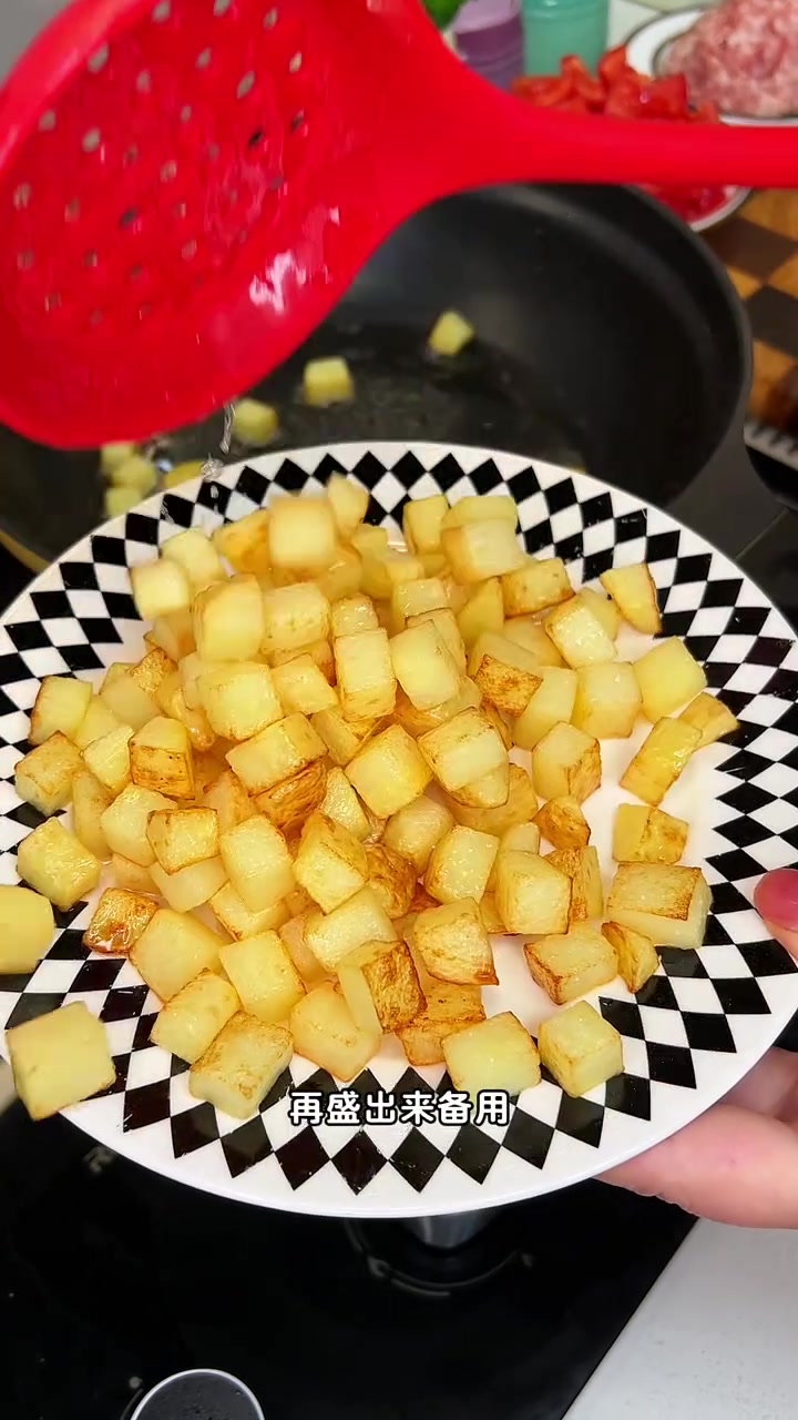 孩子超爱的肉末土豆打卤面,香得很!