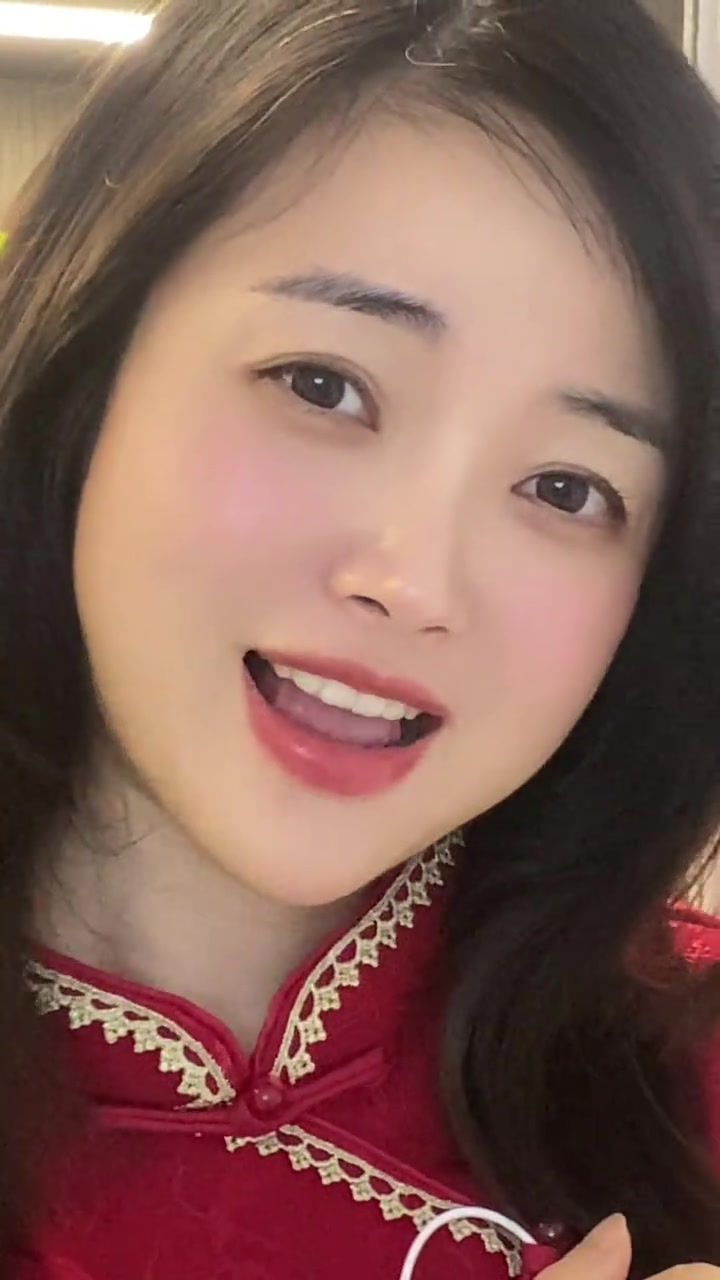要多笑啊,这么多年的牙可不能白刷。爱笑的女生 笑起来很甜 治愈系微笑 笑容最治愈的女孩 抖