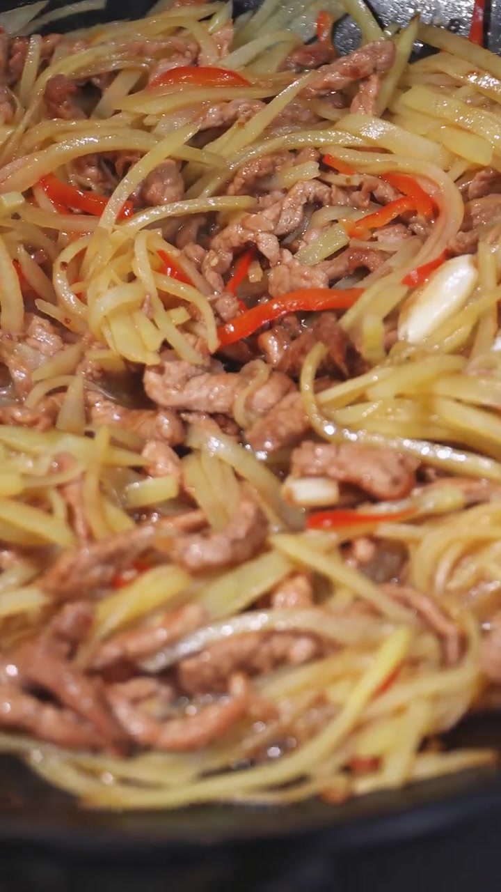 解锁家常菜100道简单炒菜，土豆丝炒肉，陈醋微酸下饭一流