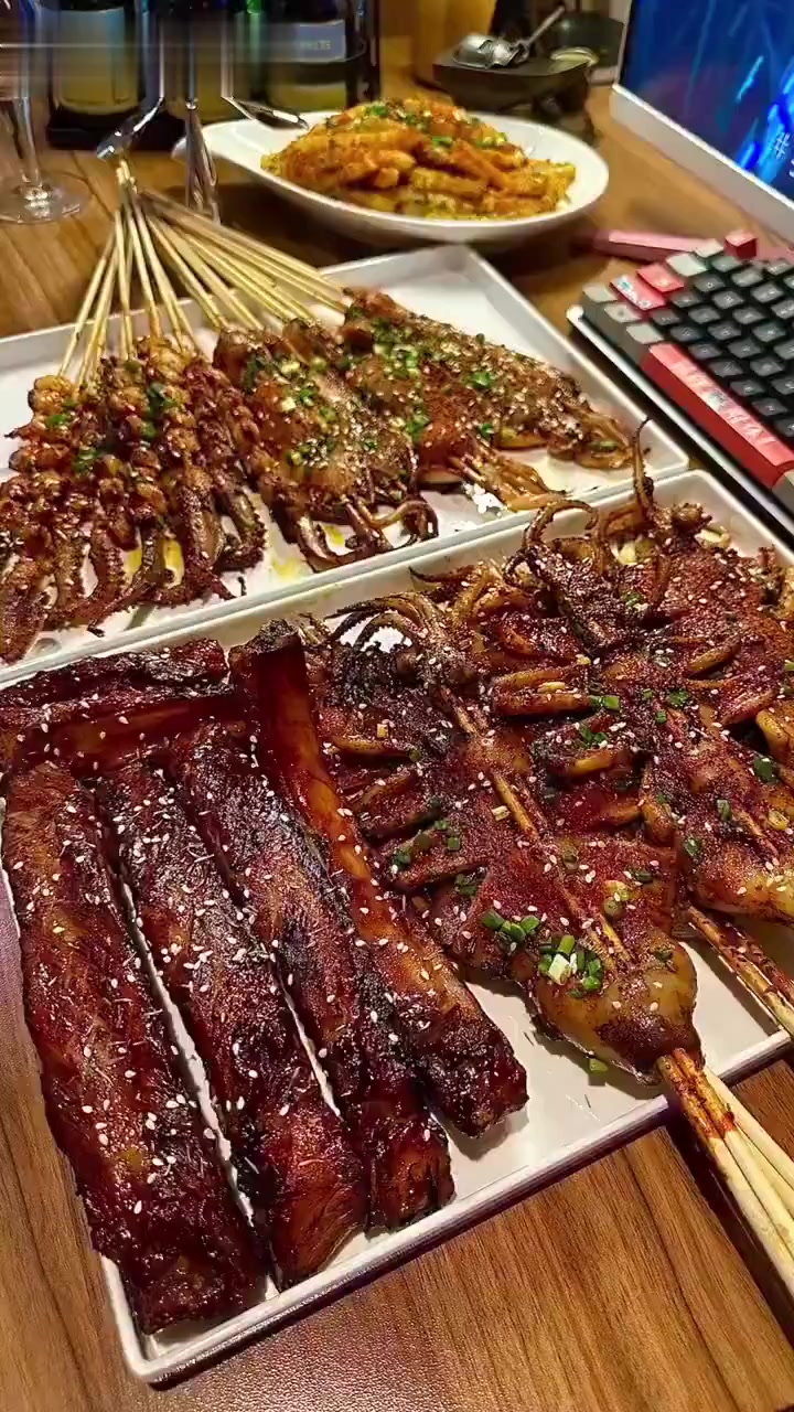 不用出门在家也能吃到路边摊小吃铁板鱿鱼是种什么体验!