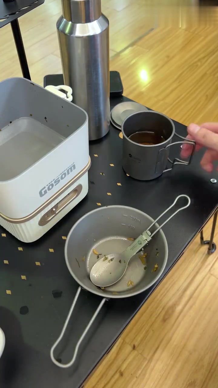 办公室做饭超爽!今日吃香干雪菜毛豆肉丝饭