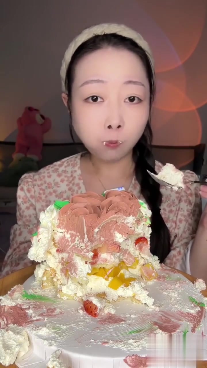 美食,复古裱花奶油大蛋糕一人食