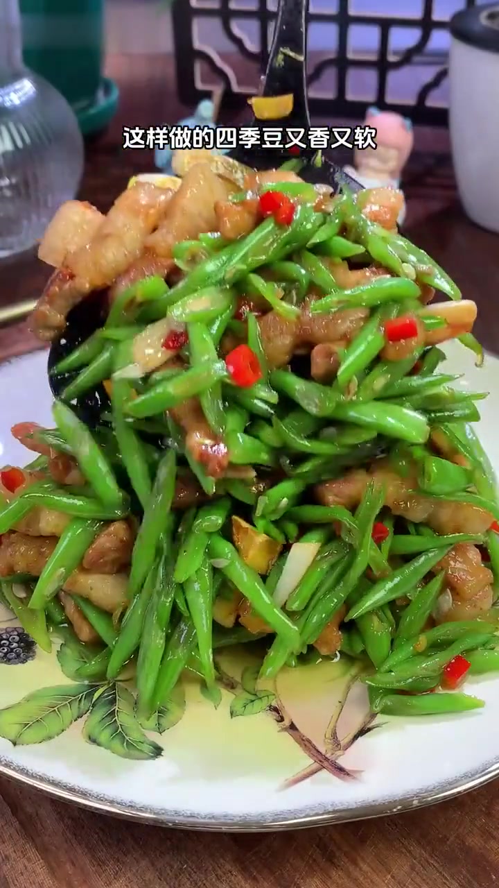 不知吃啥菜?试试四季豆炒肉