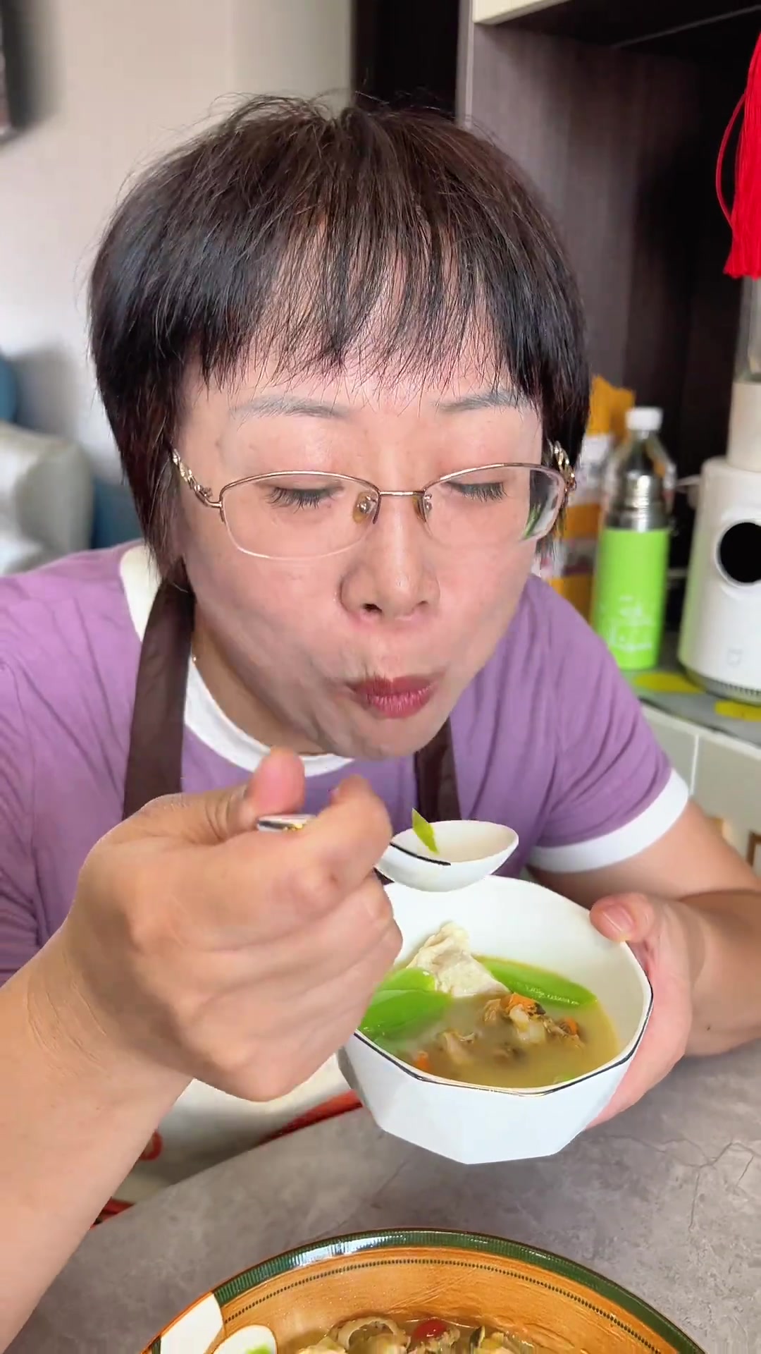 别只拿扇贝肉炒菜,这道扇贝丝瓜汤超鲜
