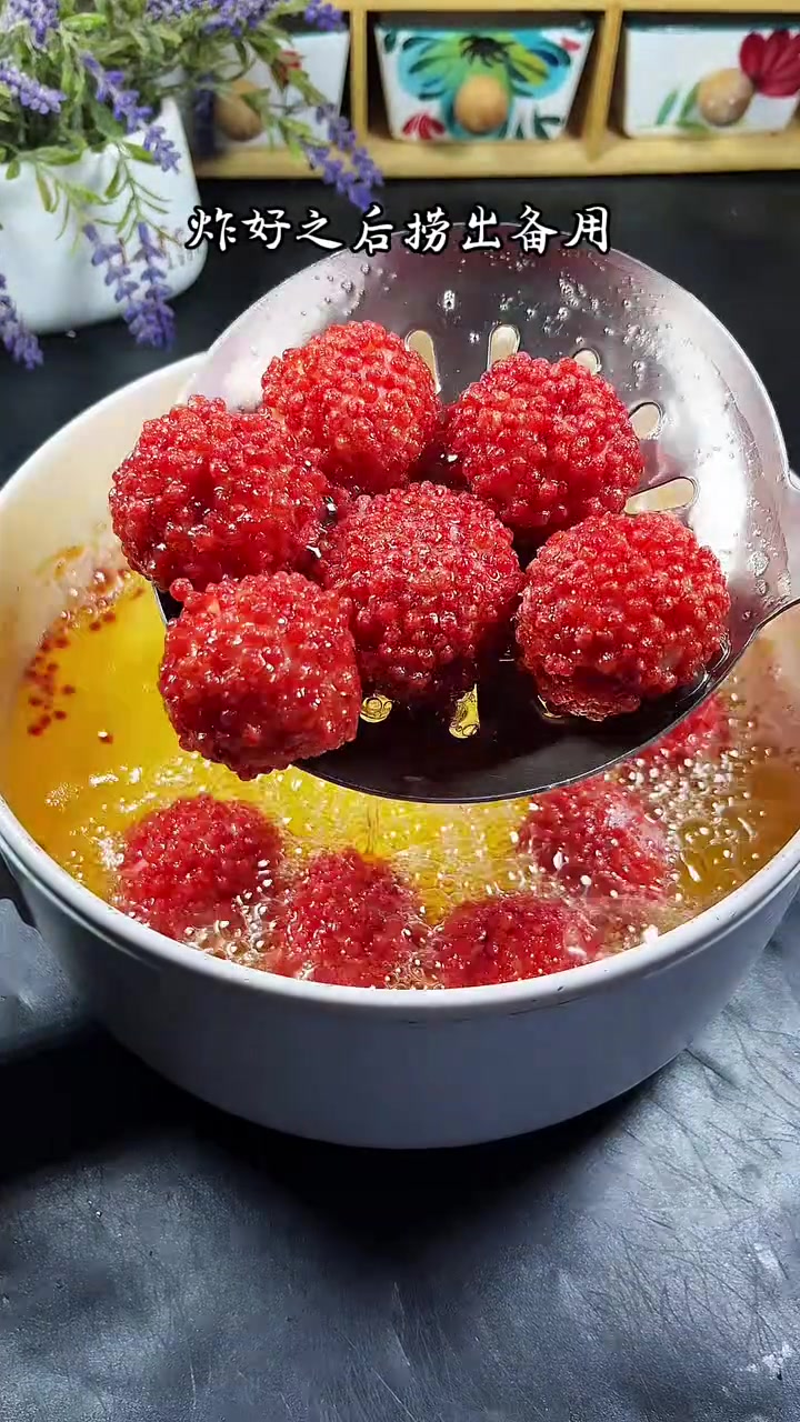 荔枝虾球超好看，大虾做法赶紧试试