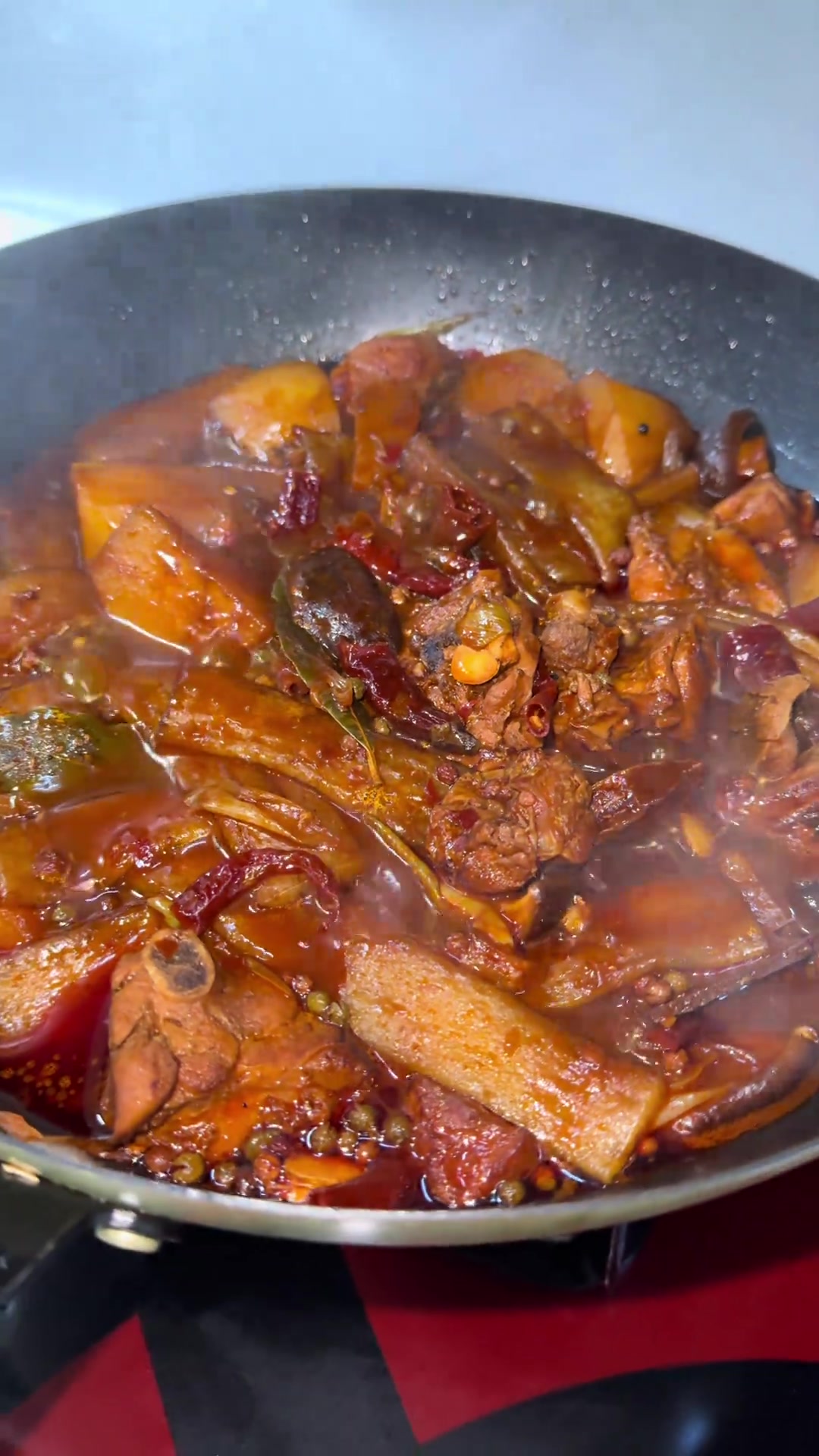 黄焖鸡这样做试试!真的很绝