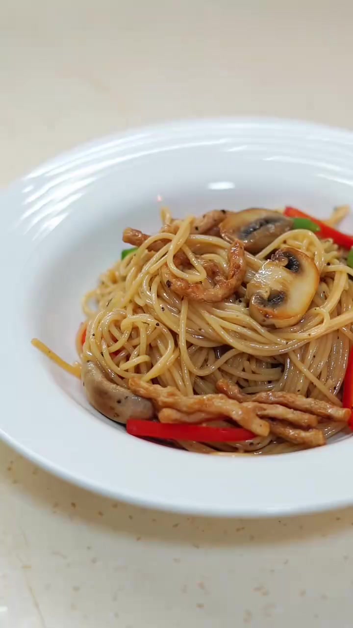 在家就能做少油纯素黑椒意面,小白轻松上手